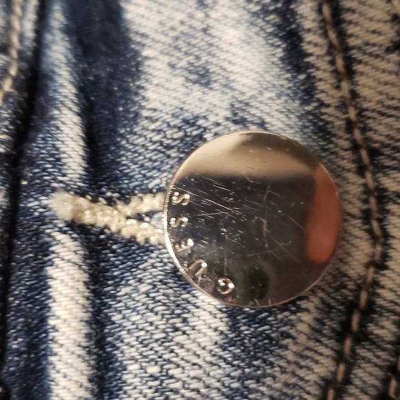 🧿Guess Denim Jacket - Picture 2 of 8
